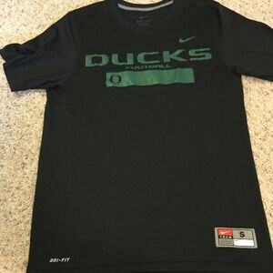 Oregon Ducks Nike dri-fit shirt